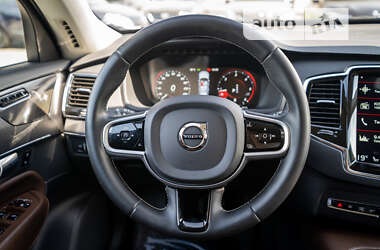 Позашляховик / Кросовер Volvo XC90 2019 в 