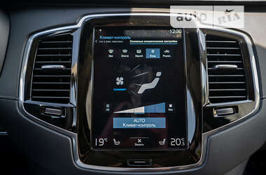 Позашляховик / Кросовер Volvo XC90 2019 в 