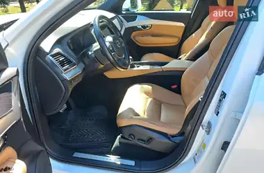 Volvo XC90 2018