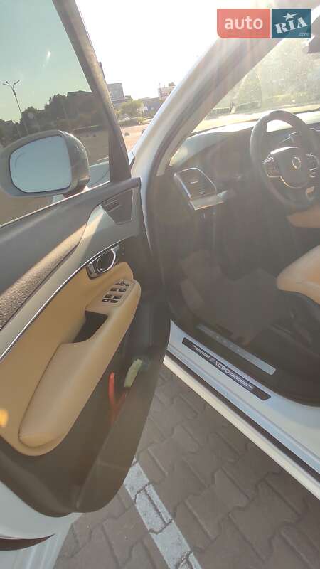 Внедорожник / Кроссовер Volvo XC90 2015 в Житомире