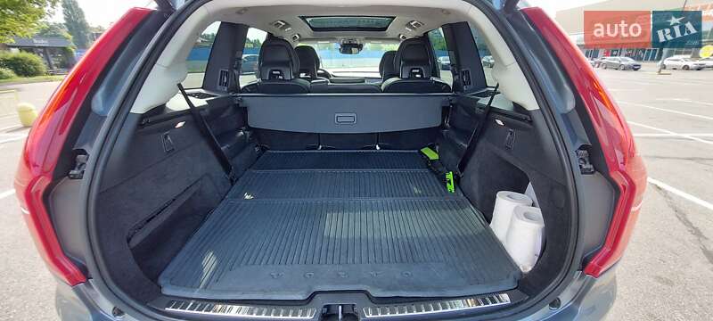 Позашляховик / Кросовер Volvo XC90 2016 в Києві