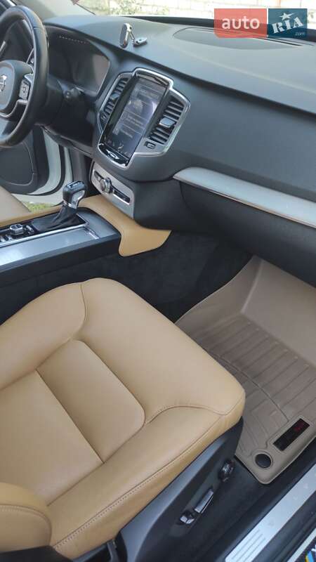 Внедорожник / Кроссовер Volvo XC90 2015 в Житомире