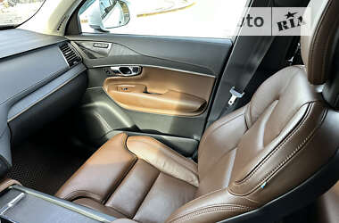 Внедорожник / Кроссовер Volvo XC90 2020 в 