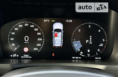Внедорожник / Кроссовер Volvo XC90 2020 в 