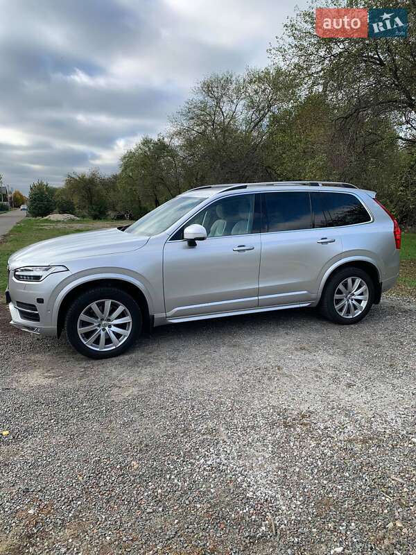 Внедорожник / Кроссовер Volvo XC90 2015 в 