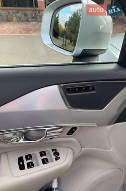 Внедорожник / Кроссовер Volvo XC90 2015 в 