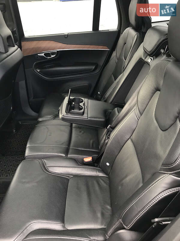 Внедорожник / Кроссовер Volvo XC90 2017 в Черновцах