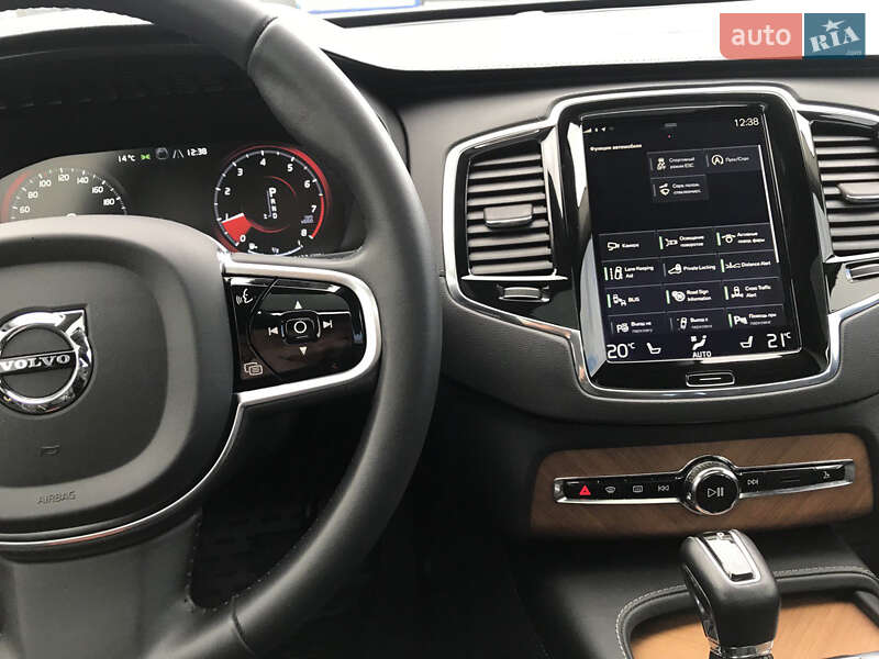 Внедорожник / Кроссовер Volvo XC90 2017 в Черновцах