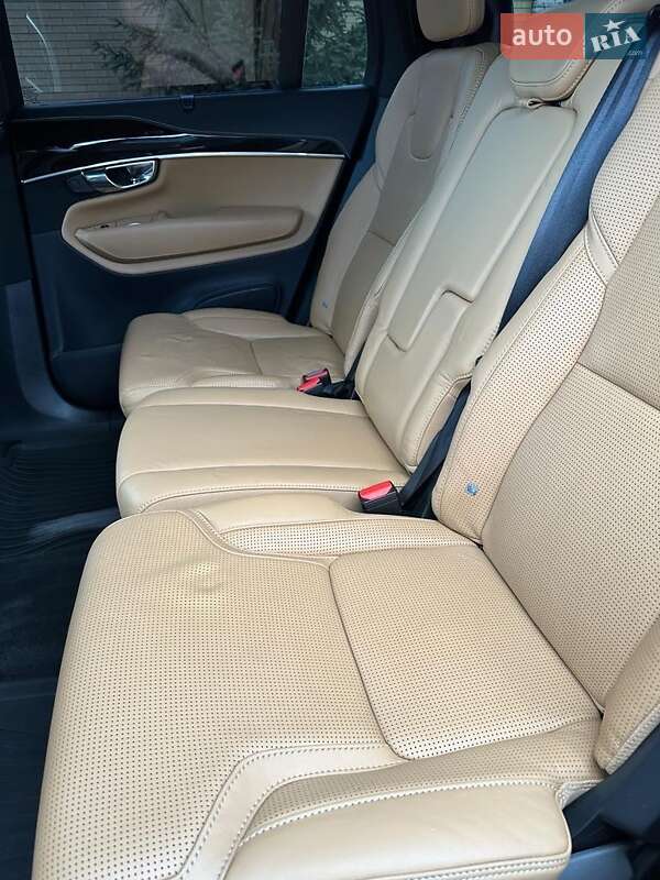 Позашляховик / Кросовер Volvo XC90 2016 в Дніпрі