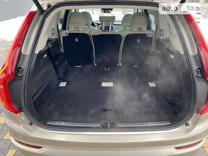 Позашляховик / Кросовер Volvo XC90 2016 в Львові