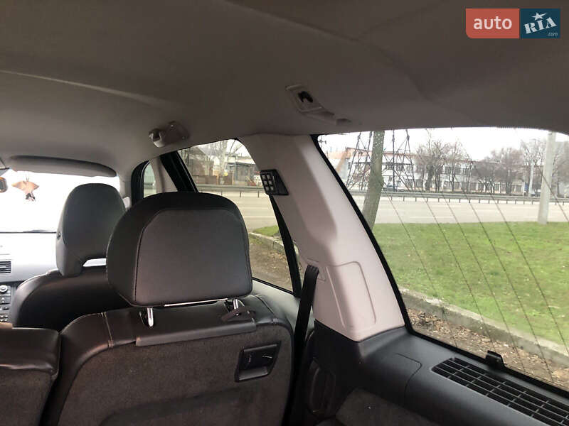 Внедорожник / Кроссовер Volvo XC90 2011 в Днепре