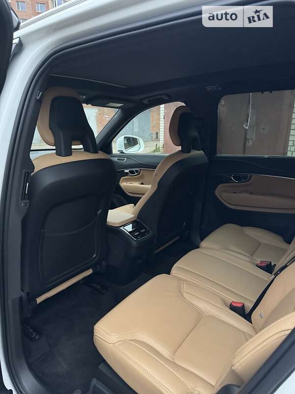 Внедорожник / Кроссовер Volvo XC90 2021 в Полтаве