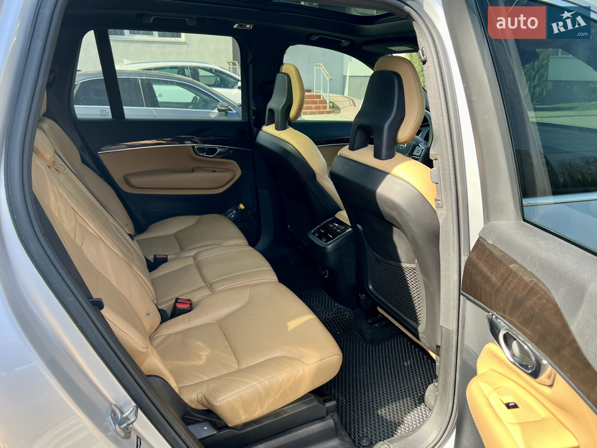 2016 Volvo XC90 - мініатюра 16