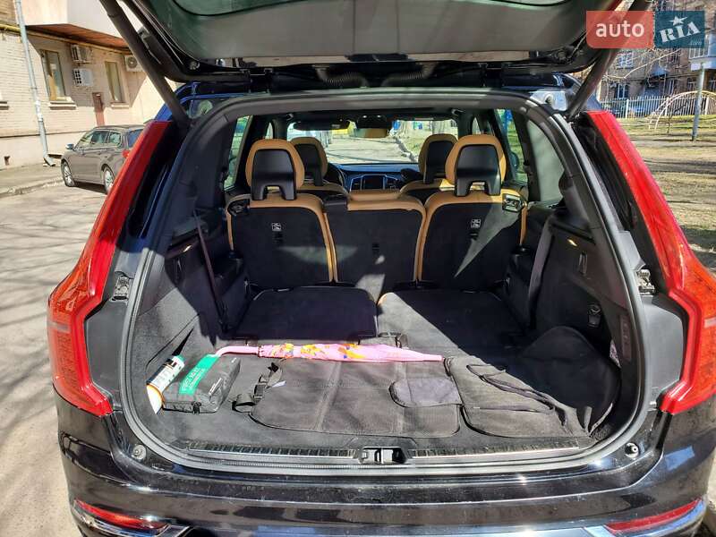 Внедорожник / Кроссовер Volvo XC90 2015 в Голубином фото 16 Внедорожник / Кроссовер Volvo XC90 2015 в Голубином