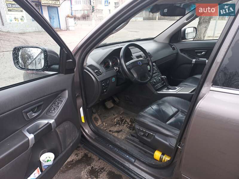 Внедорожник / Кроссовер Volvo XC90 2006 в Киеве