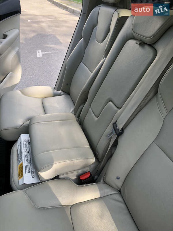 Позашляховик / Кросовер Volvo XC90 2016 в Львові