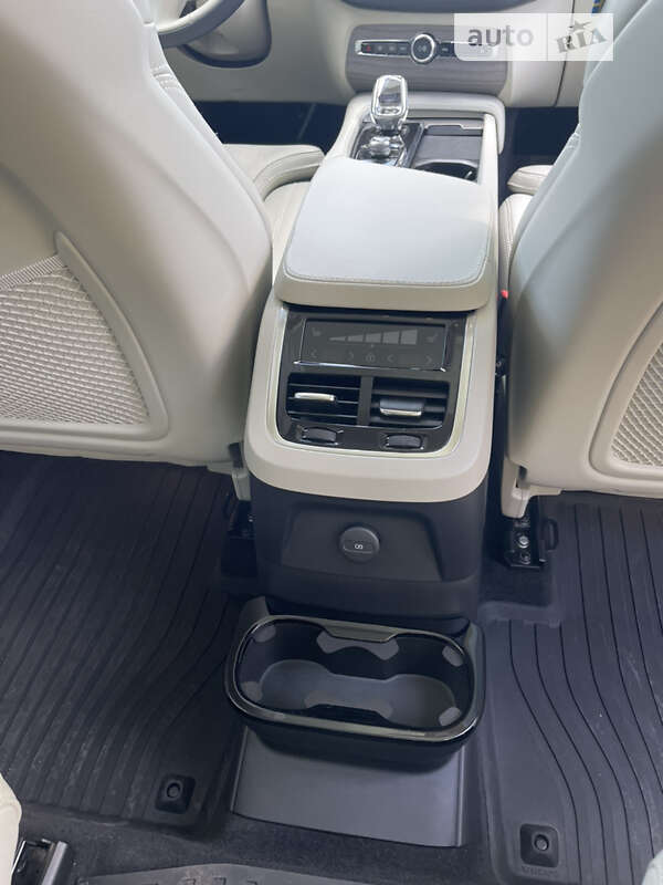 Позашляховик / Кросовер Volvo XC90 2021 в Львові