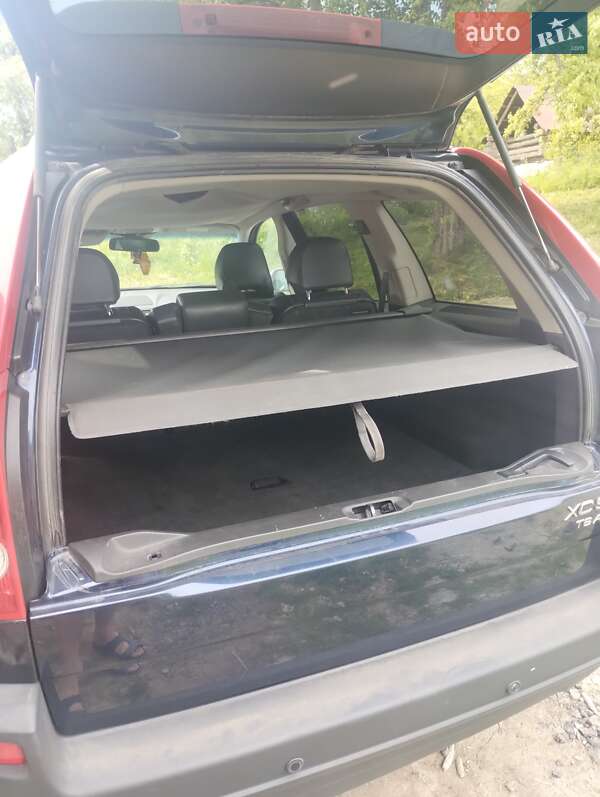 Внедорожник / Кроссовер Volvo XC90 2003 в Ужгороде