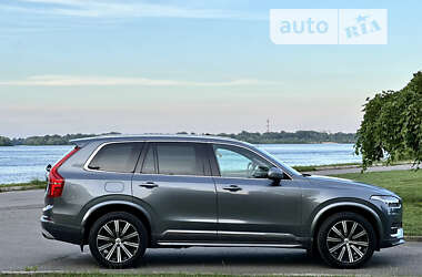 Внедорожник / Кроссовер Volvo XC90 2019 в Киеве