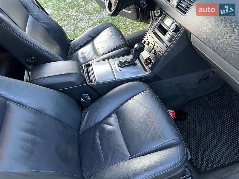 Внедорожник / Кроссовер Volvo XC90 2010 в Теребовле