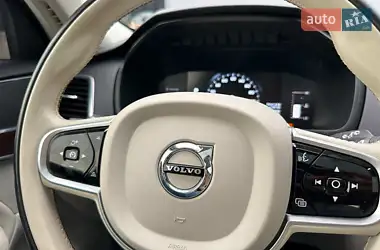 Volvo XC90 2019