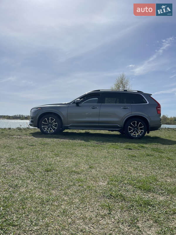 Внедорожник / Кроссовер Volvo XC90 2015 в Вараше