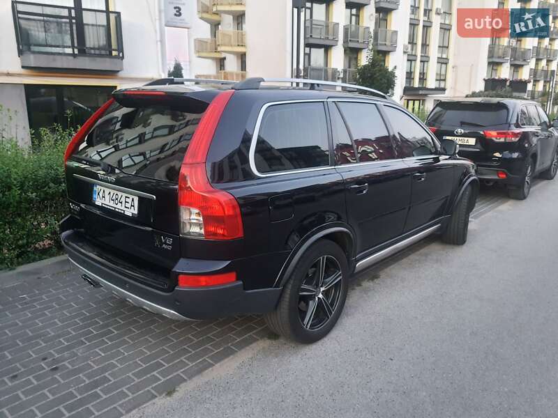 Внедорожник / Кроссовер Volvo XC90 2007 в Киеве