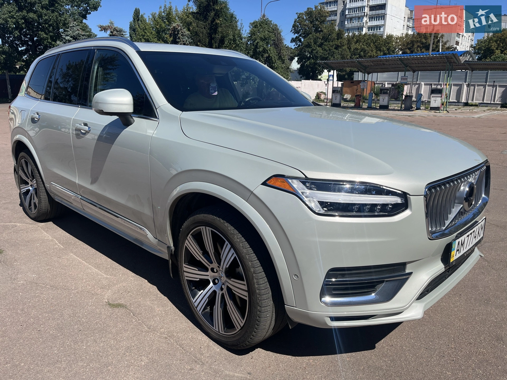 2022 Volvo XC90 - мініатюра 3
