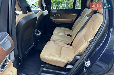 Внедорожник / Кроссовер Volvo XC90 2017 в 