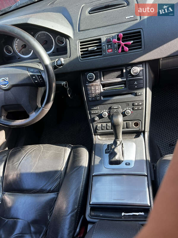Внедорожник / Кроссовер Volvo XC90 2011 в 