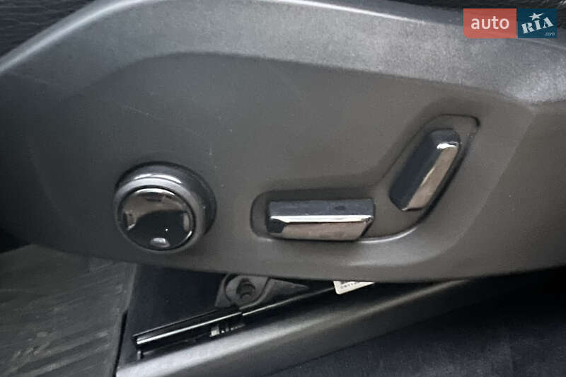 Внедорожник / Кроссовер Volvo XC90 2015 в Полтаве