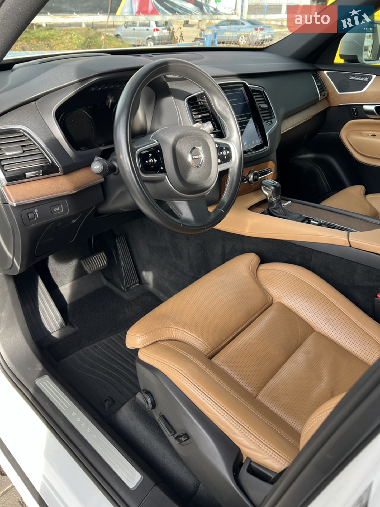 2017 Volvo XC90 - мініатюра 8