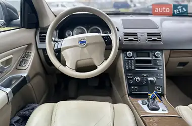 Volvo XC90 2011