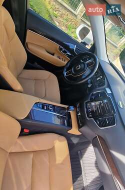 Внедорожник / Кроссовер Volvo XC90 2016 в 