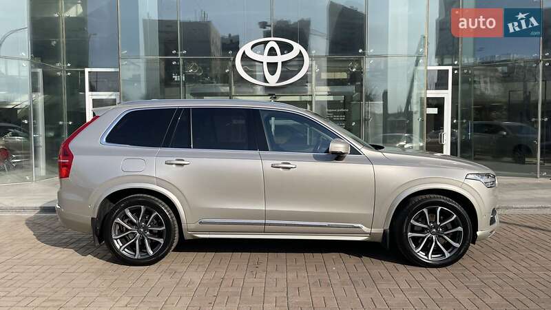 Позашляховик / Кросовер Volvo XC90 2017 в Києві