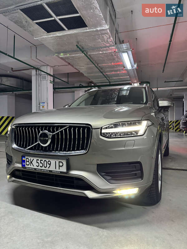 Внедорожник / Кроссовер Volvo XC90 2020 в Киеве