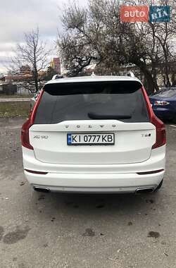 Внедорожник / Кроссовер Volvo XC90 2018 в 