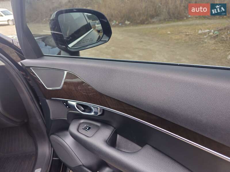 Внедорожник / Кроссовер Volvo XC90 2016 в Тернополе