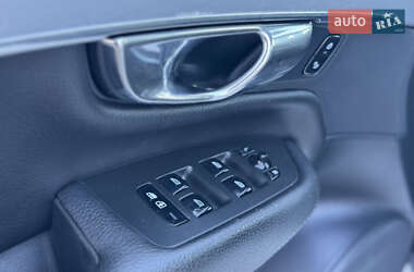 Внедорожник / Кроссовер Volvo XC90 2015 в 