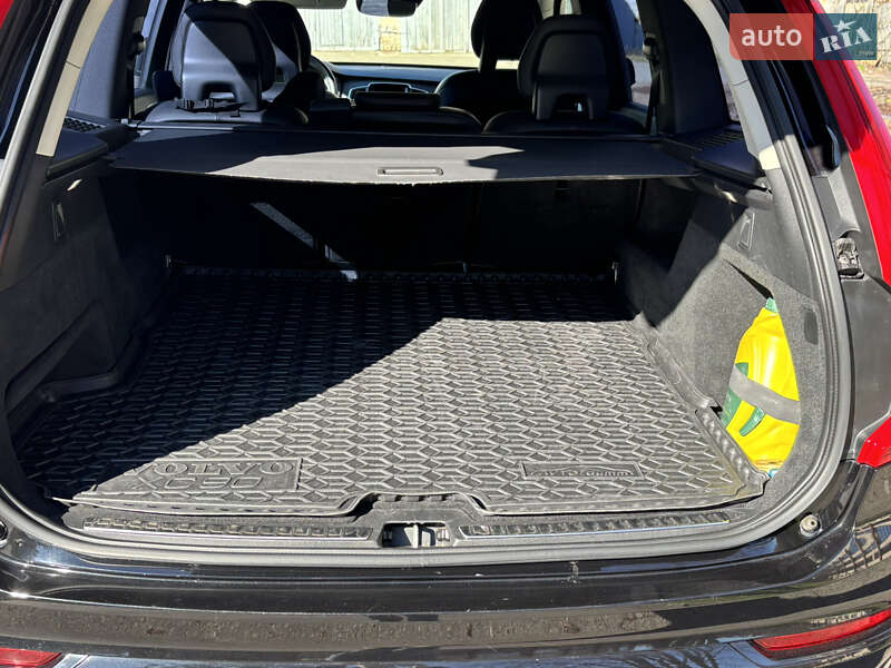 Позашляховик / Кросовер Volvo XC90 2017 в Києві