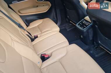 Внедорожник / Кроссовер Volvo XC90 2015 в 