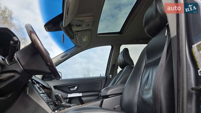 Внедорожник / Кроссовер Volvo XC90 2006 в Киеве