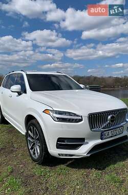 Внедорожник / Кроссовер Volvo XC90 2018 в 