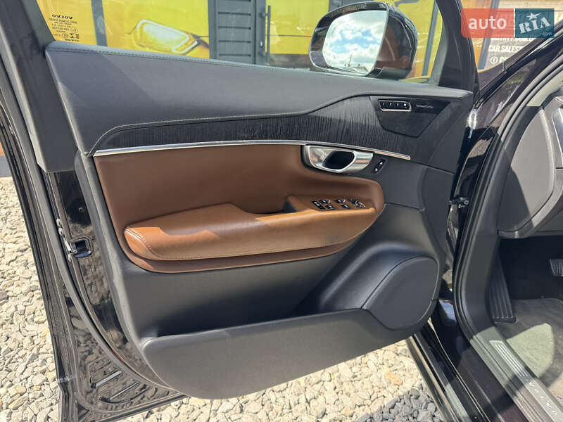 Внедорожник / Кроссовер Volvo XC90 2020 в Стрые