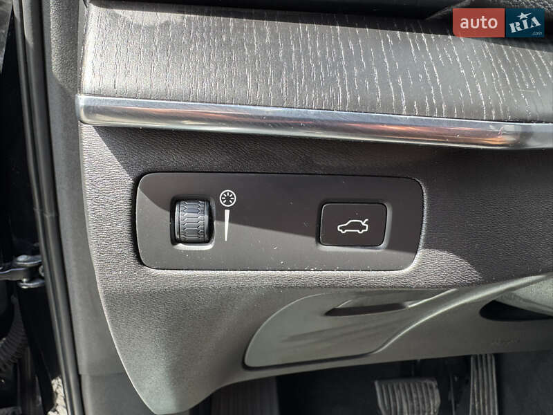 Внедорожник / Кроссовер Volvo XC90 2020 в Стрые