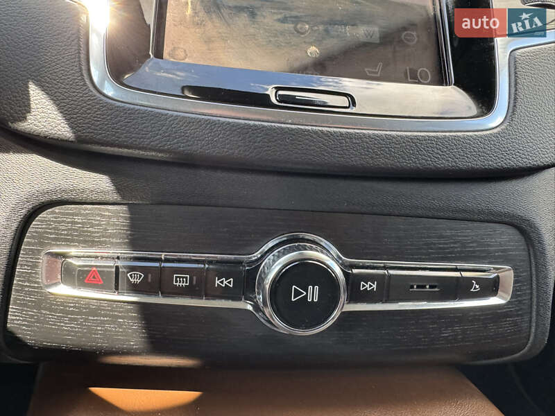 Внедорожник / Кроссовер Volvo XC90 2020 в Стрые