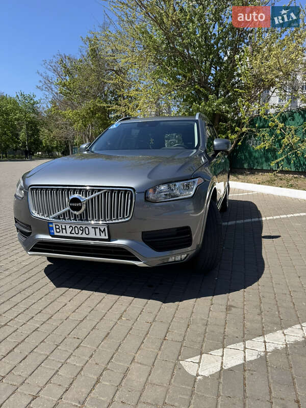Внедорожник / Кроссовер Volvo XC90 2015 в 