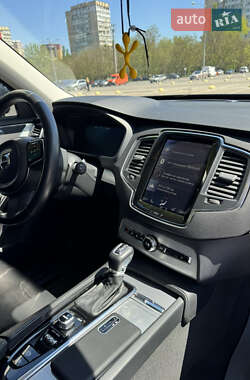 Внедорожник / Кроссовер Volvo XC90 2015 в 