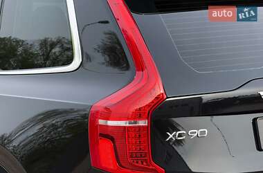 Внедорожник / Кроссовер Volvo XC90 2016 в 