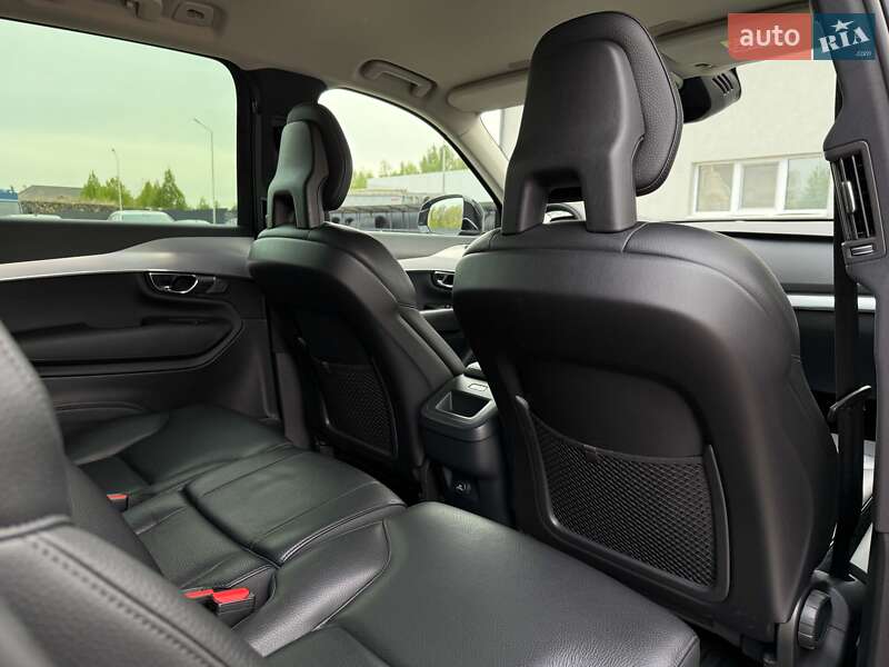 Позашляховик / Кросовер Volvo XC90 2016 в Луцьку